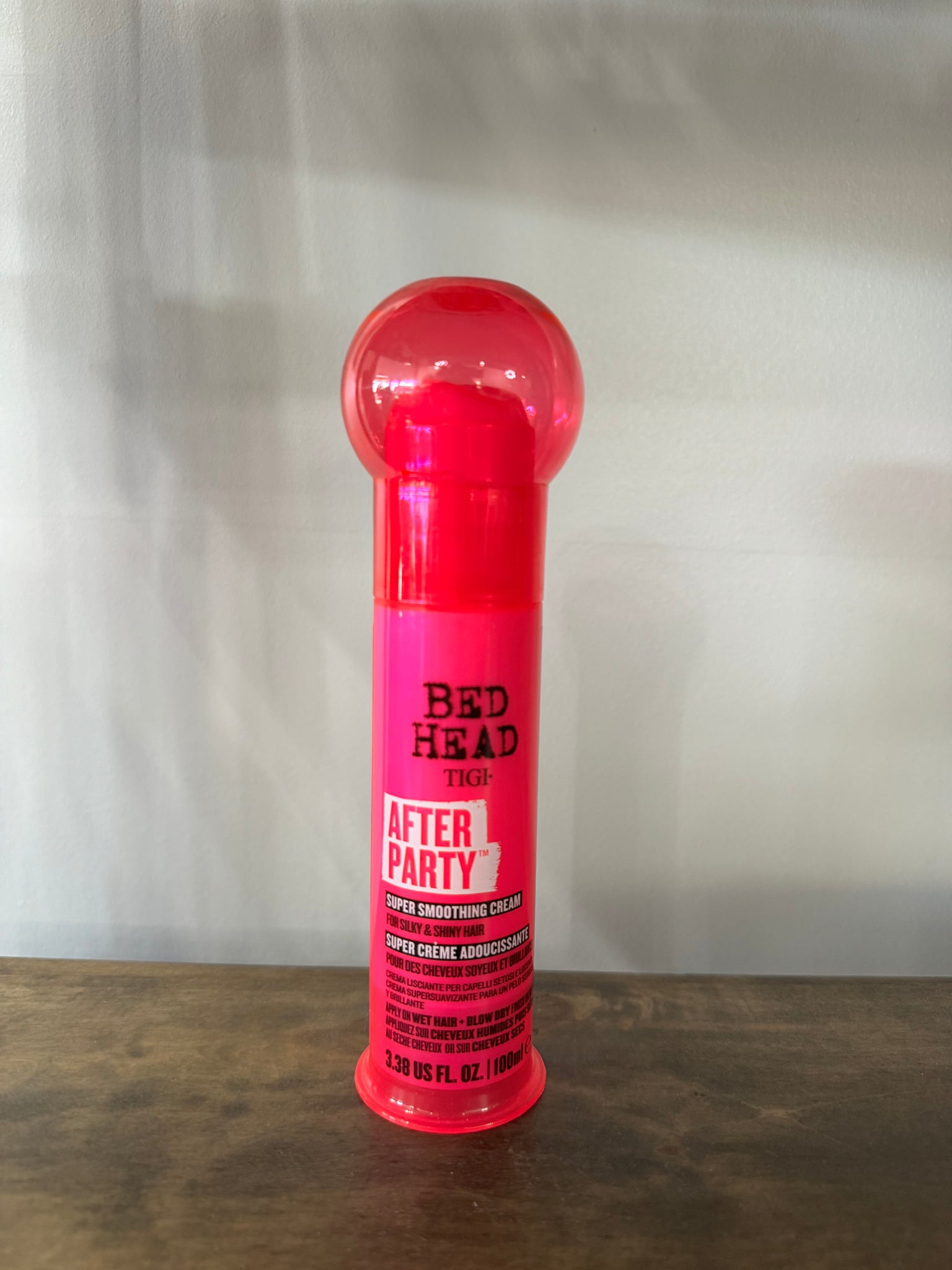 Bed Head After Party Smoothing Cream